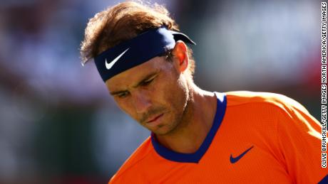 Rafael Nadal fällt bis zu sechs Wochen wegen eines Rippenstressbruchs aus